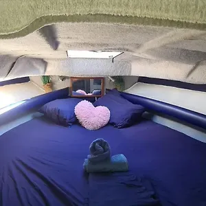  Bateau-hôtel Boat To Sleep In Barcelona